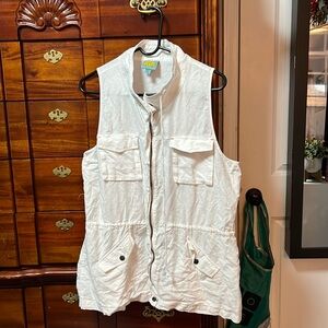 White ladies cargo vest